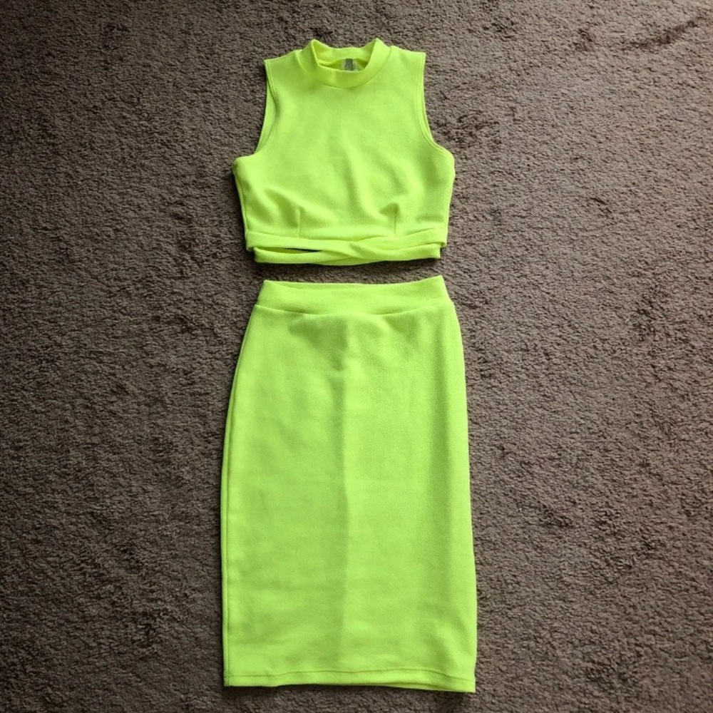 2 piece set - Picture 4 of 4